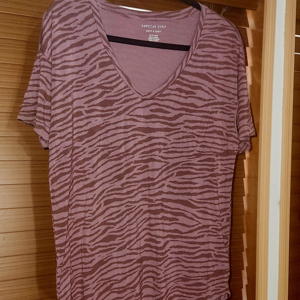 ⭐️American Eagle Outfitters Soft Mauve Zebra Print Blouse Size XS Casual